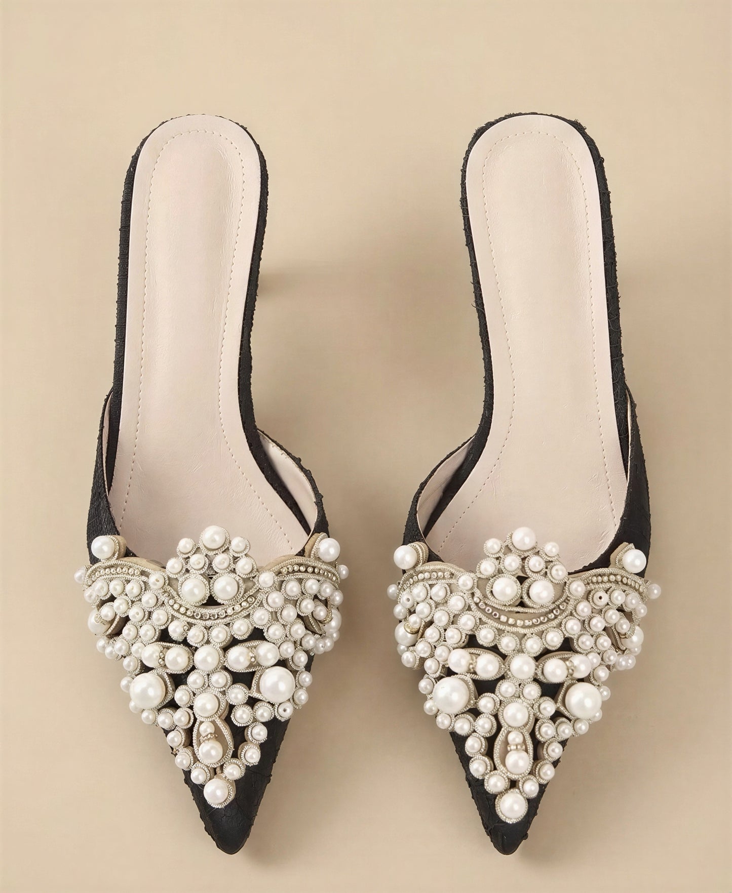Noir Élégant Mid Heels