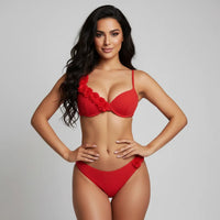 Amour en Rouge Maillot