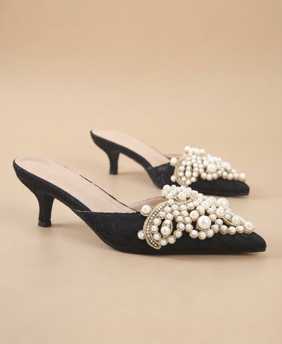 Noir Élégant Mid Heels